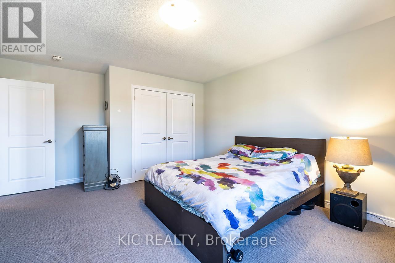 Photo 29 of 135 Woolacott Lane, Clarington ON