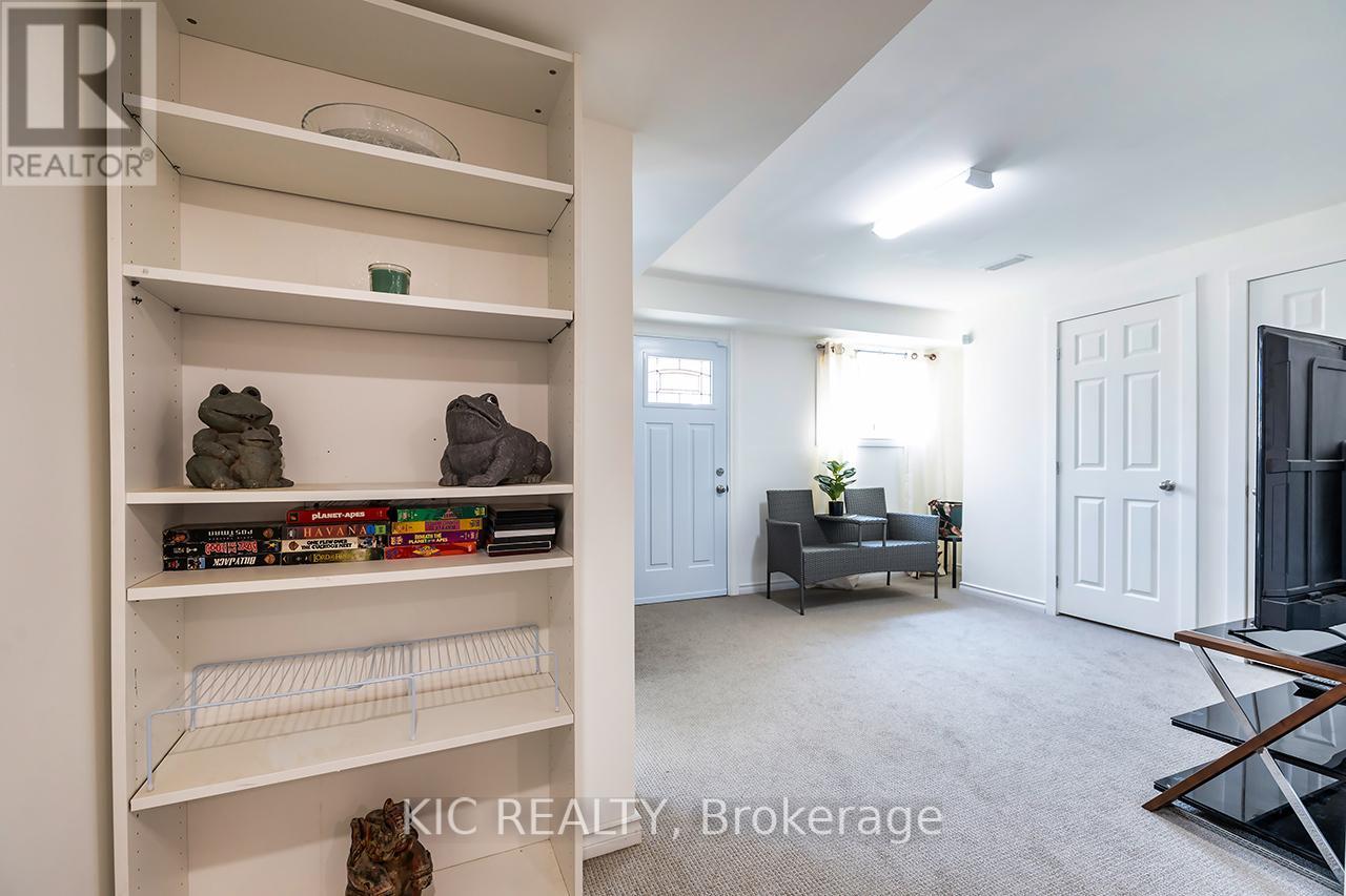 Photo 35 of 135 Woolacott Lane, Clarington ON