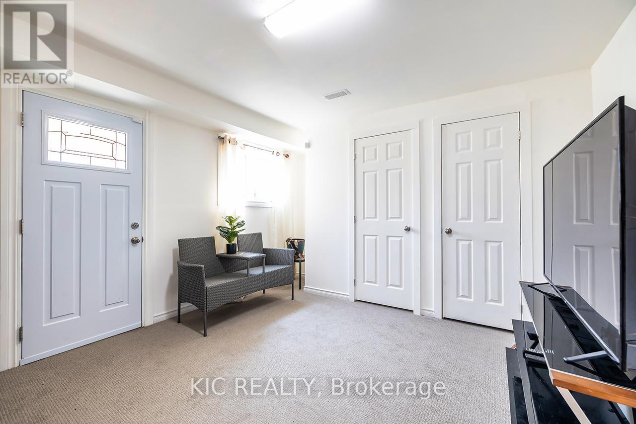 Photo 37 of 135 Woolacott Lane, Clarington ON