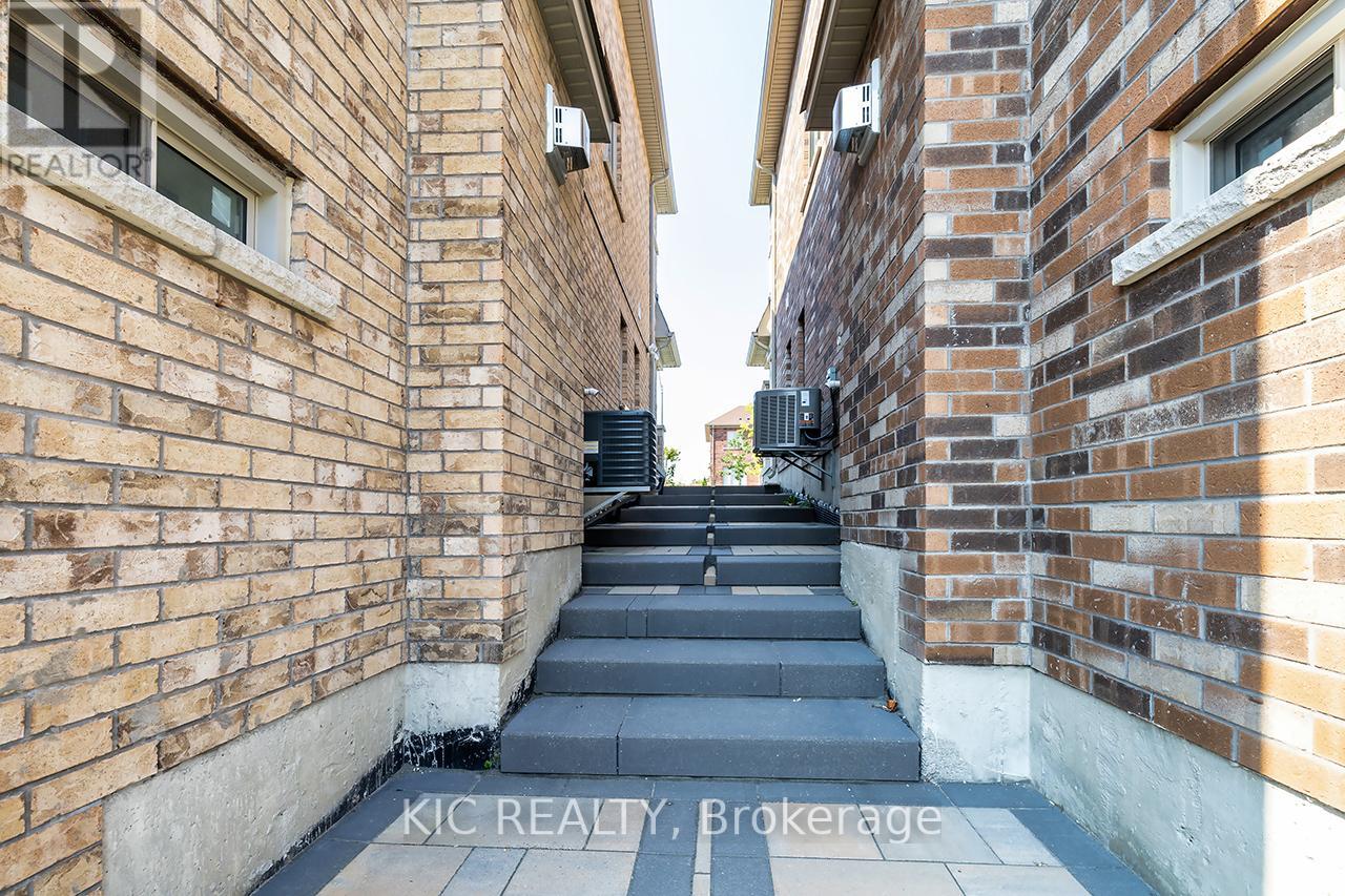 Photo 43 of 135 Woolacott Lane, Clarington ON