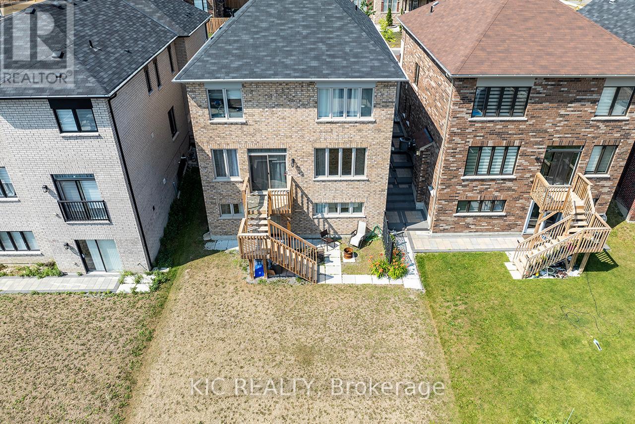 Photo 45 of 135 Woolacott Lane, Clarington ON