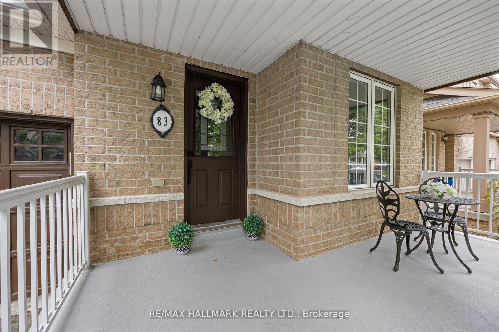 Photo 2 of 83 Matthew Boyd Crescent, Newmarket ON