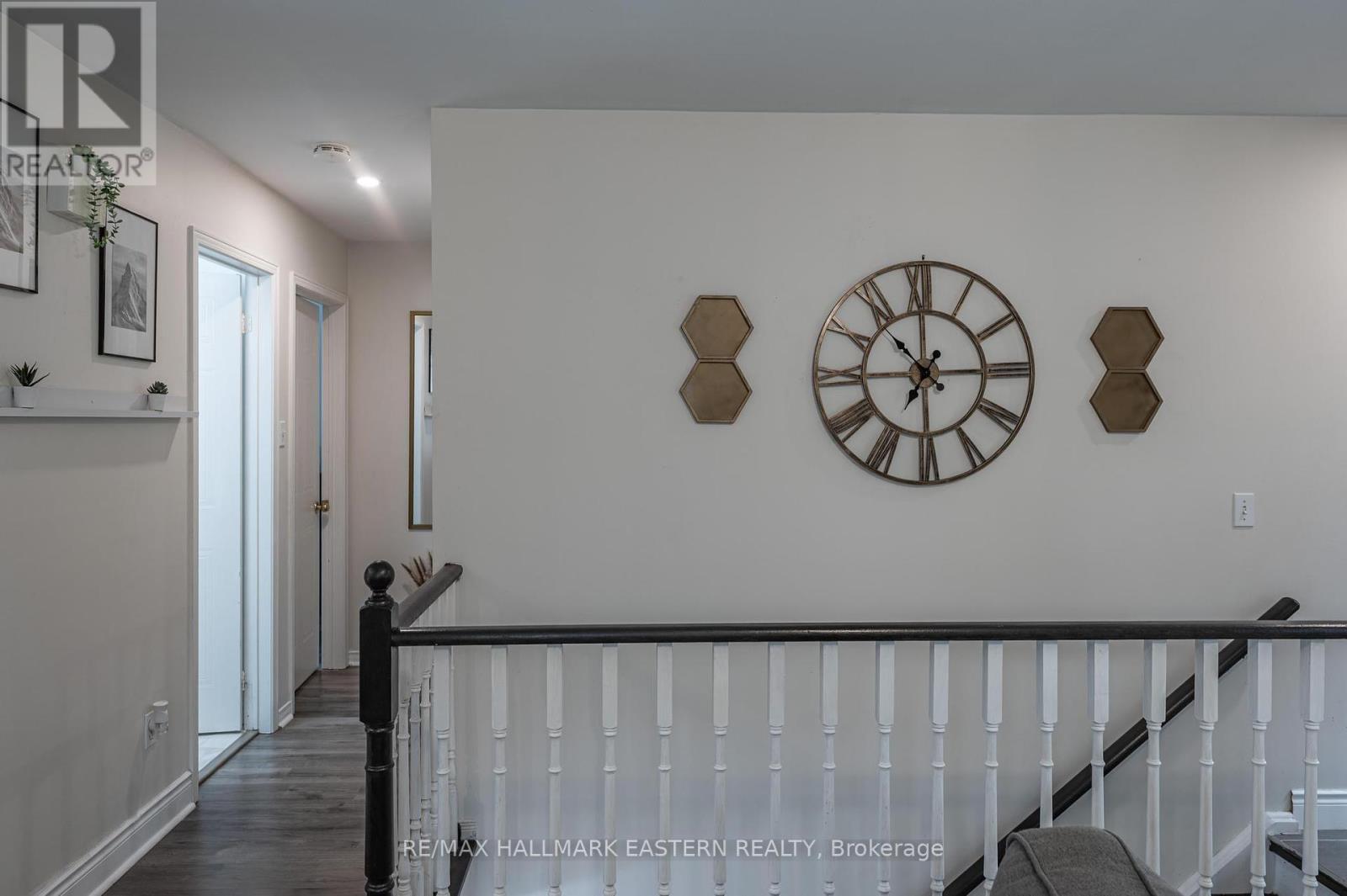 Photo 14 of 297 Towerhill Road, Peterborough North ON