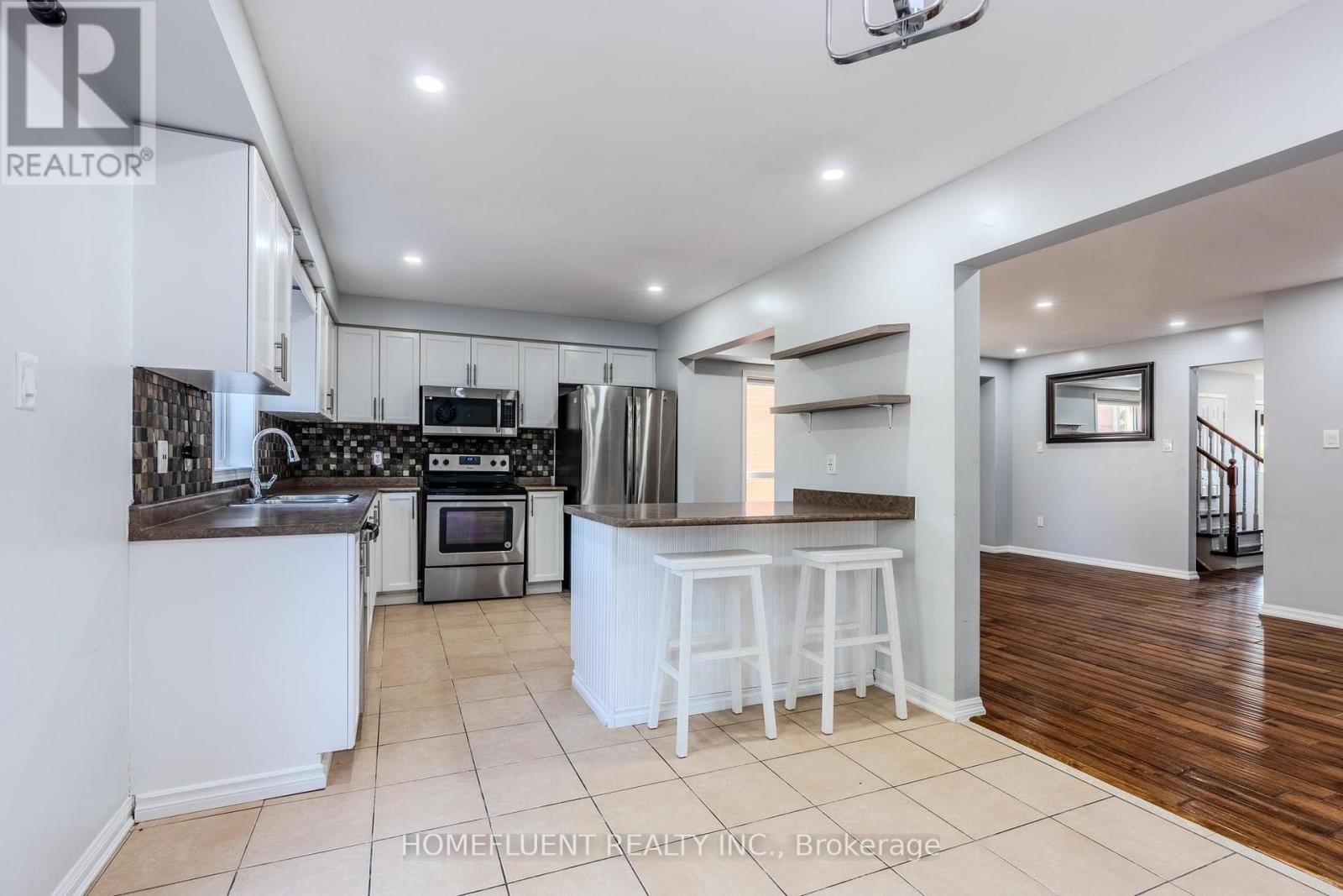 Photo 12 of 1178 Bonin Crescent, Milton ON