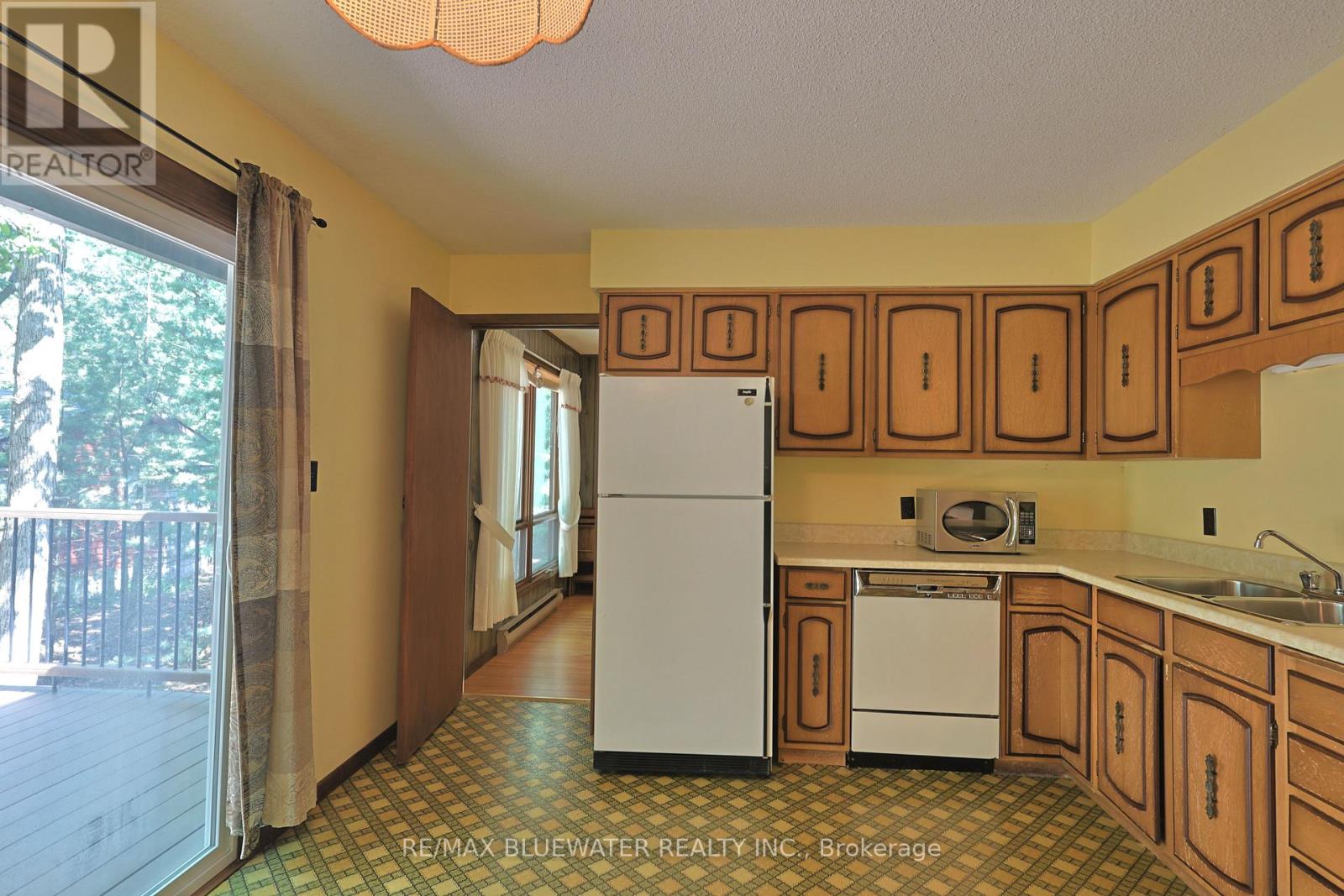 Photo 17 of 10346 Pines Parkway, Lambton Shores ON