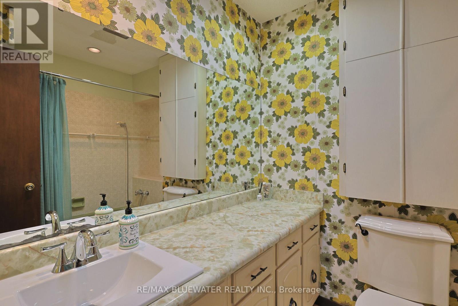 Photo 28 of 10346 Pines Parkway, Lambton Shores ON