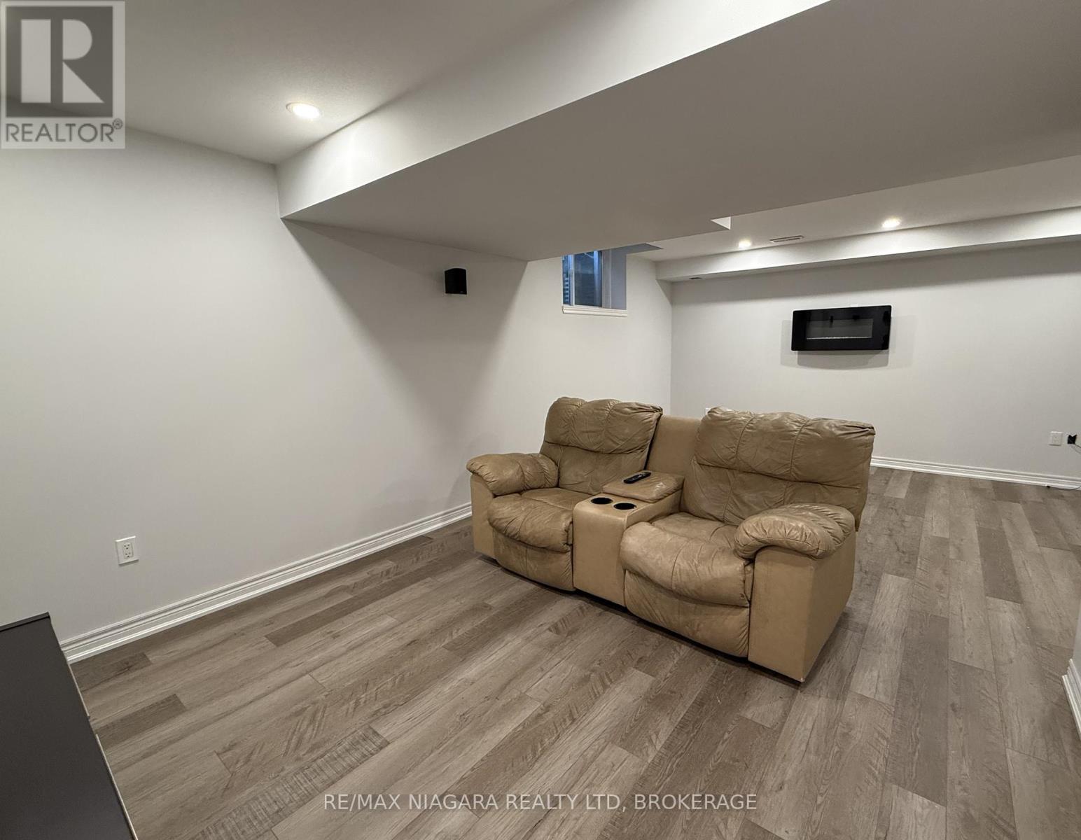 Photo 28 of 45 340 Prospect Point Road N, Fort Erie ON