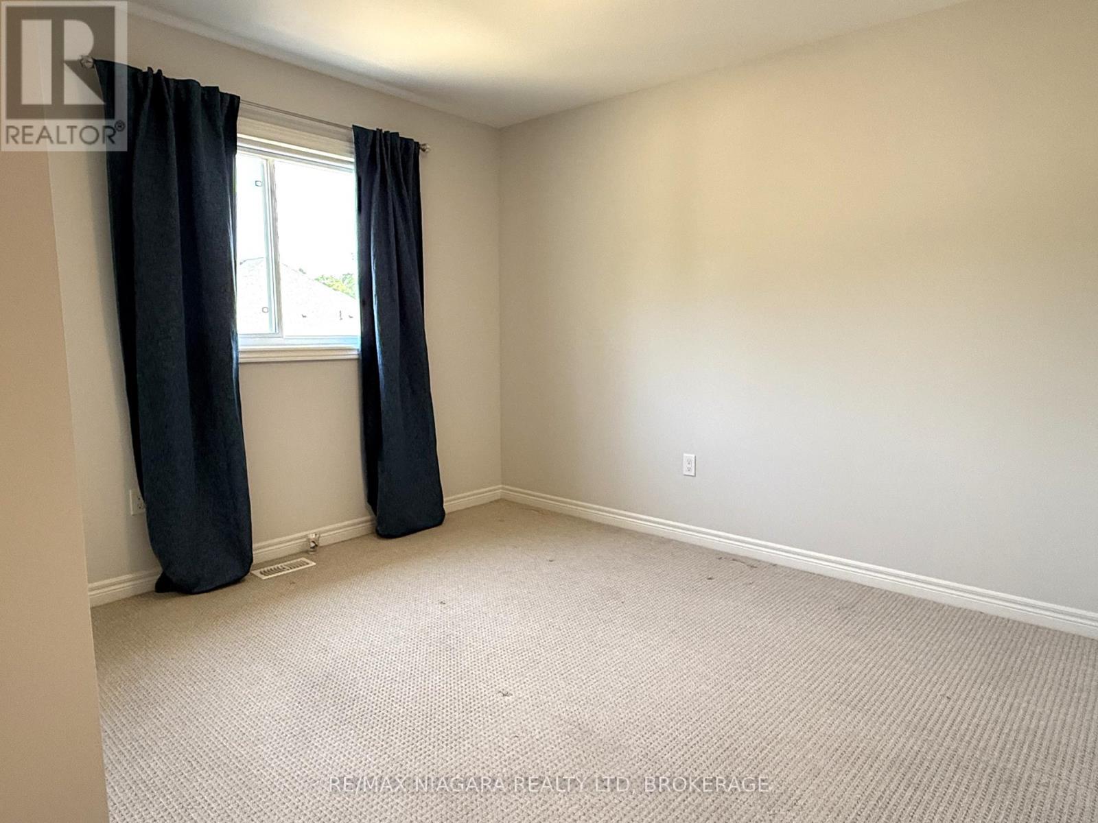 Photo 24 of 45 340 Prospect Point Road N, Fort Erie ON