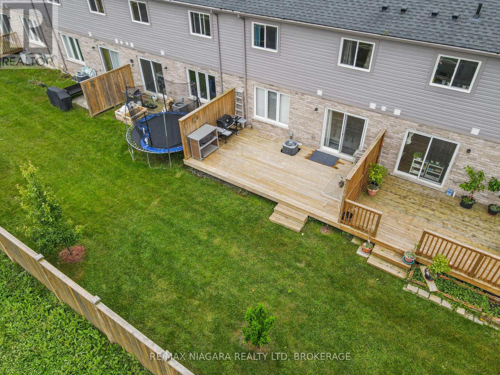 Photo 36 of 45 340 Prospect Point Road N, Fort Erie ON