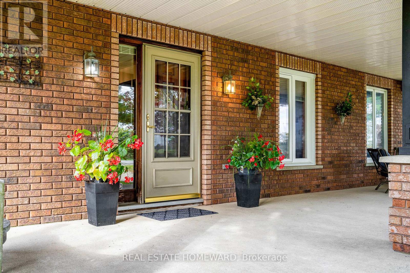Photo 18 of 1602 County Rd 7 Road, Clearview ON