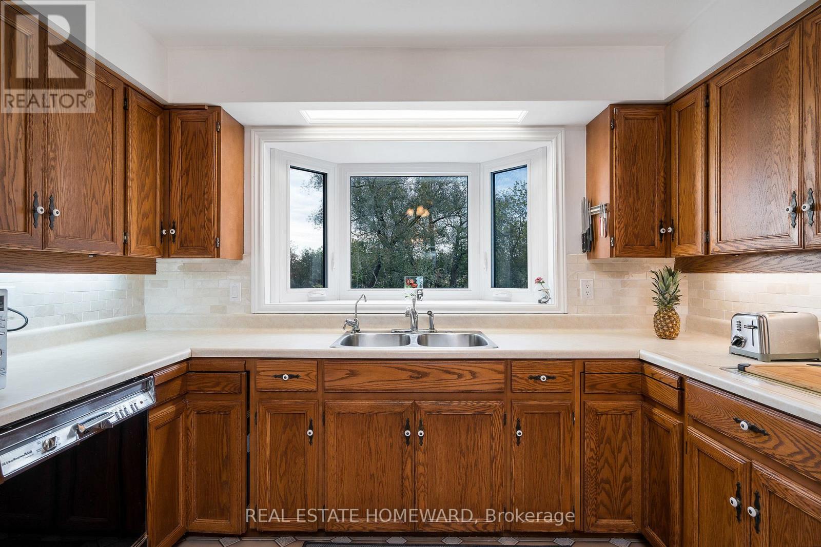 Photo 8 of 1602 County Rd 7 Road, Clearview ON