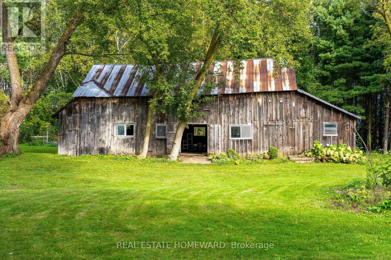 Photo 31 of 1602 County Rd 7 Road, Clearview ON