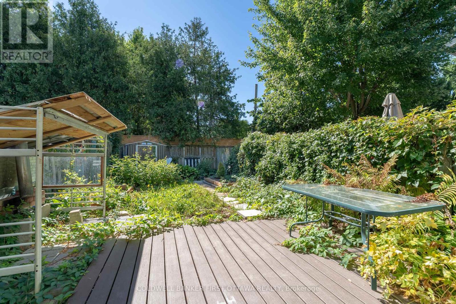 Photo 26 of 22 Monterey Drive, Ottawa ON