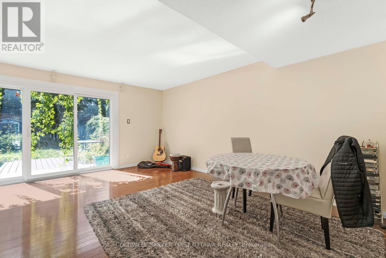 Photo 16 of 22 Monterey Drive, Ottawa ON