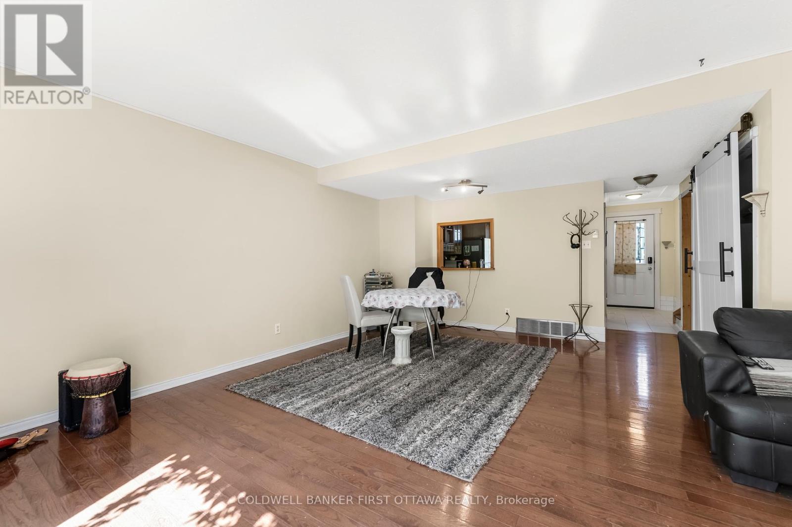 Photo 19 of 22 Monterey Drive, Ottawa ON