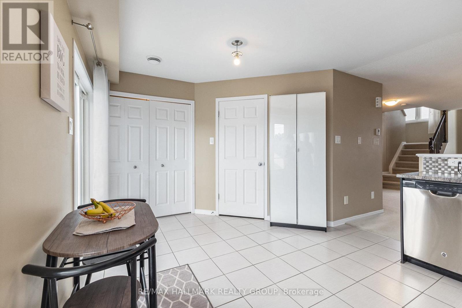 Photo 10 of 327 Galston Private, Ottawa ON
