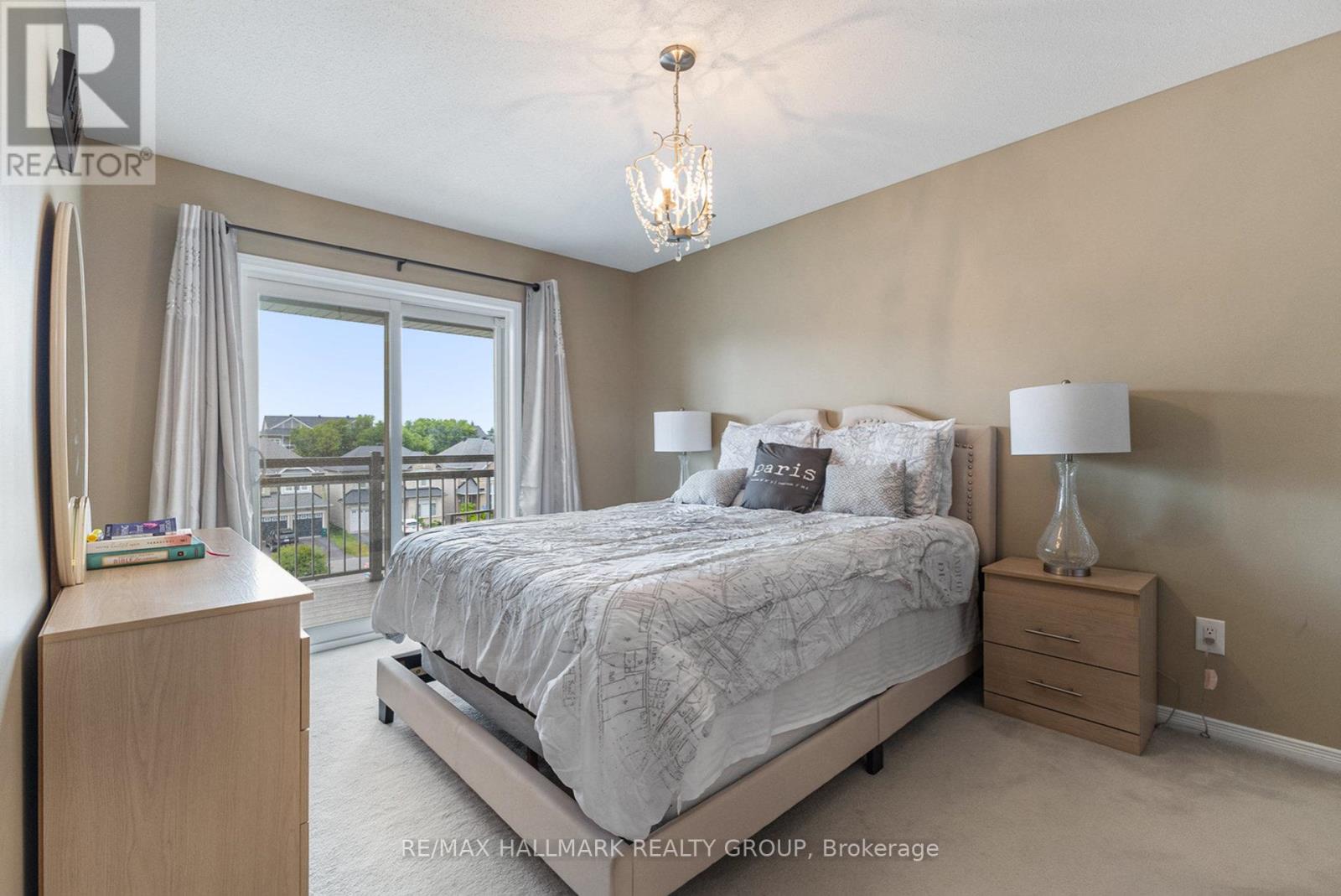 Photo 18 of 327 Galston Private, Ottawa ON