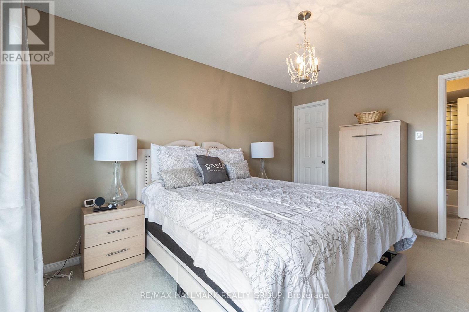 Photo 19 of 327 Galston Private, Ottawa ON
