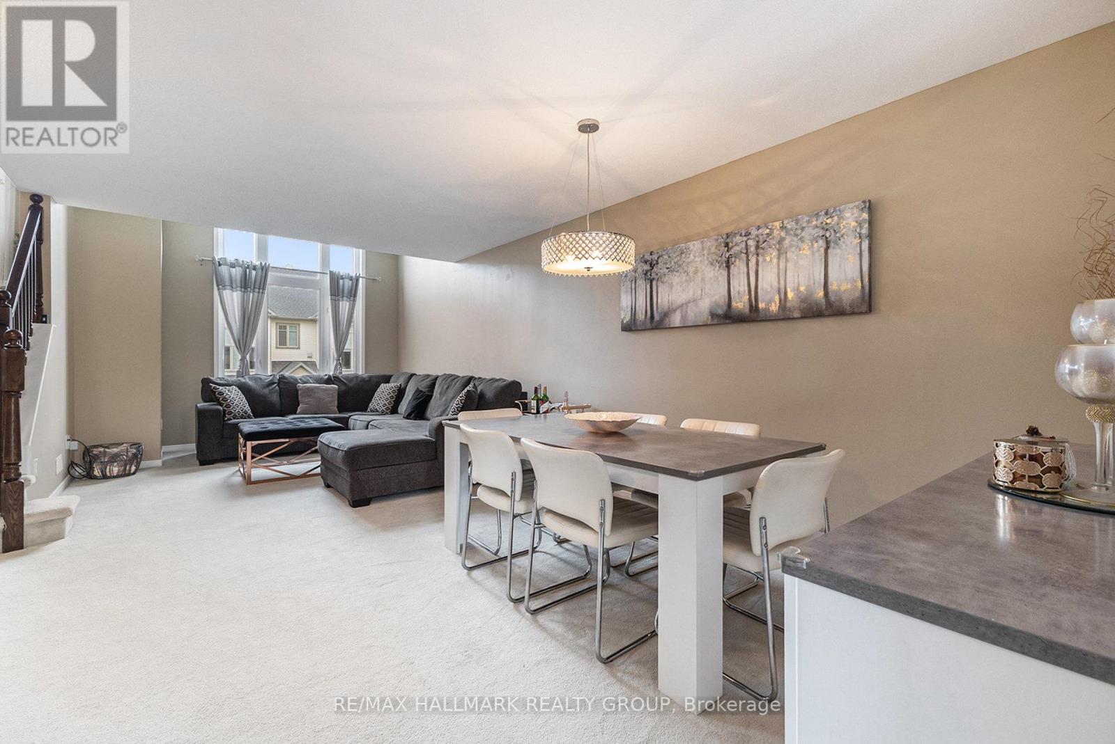 Photo 6 of 327 Galston Private, Ottawa ON