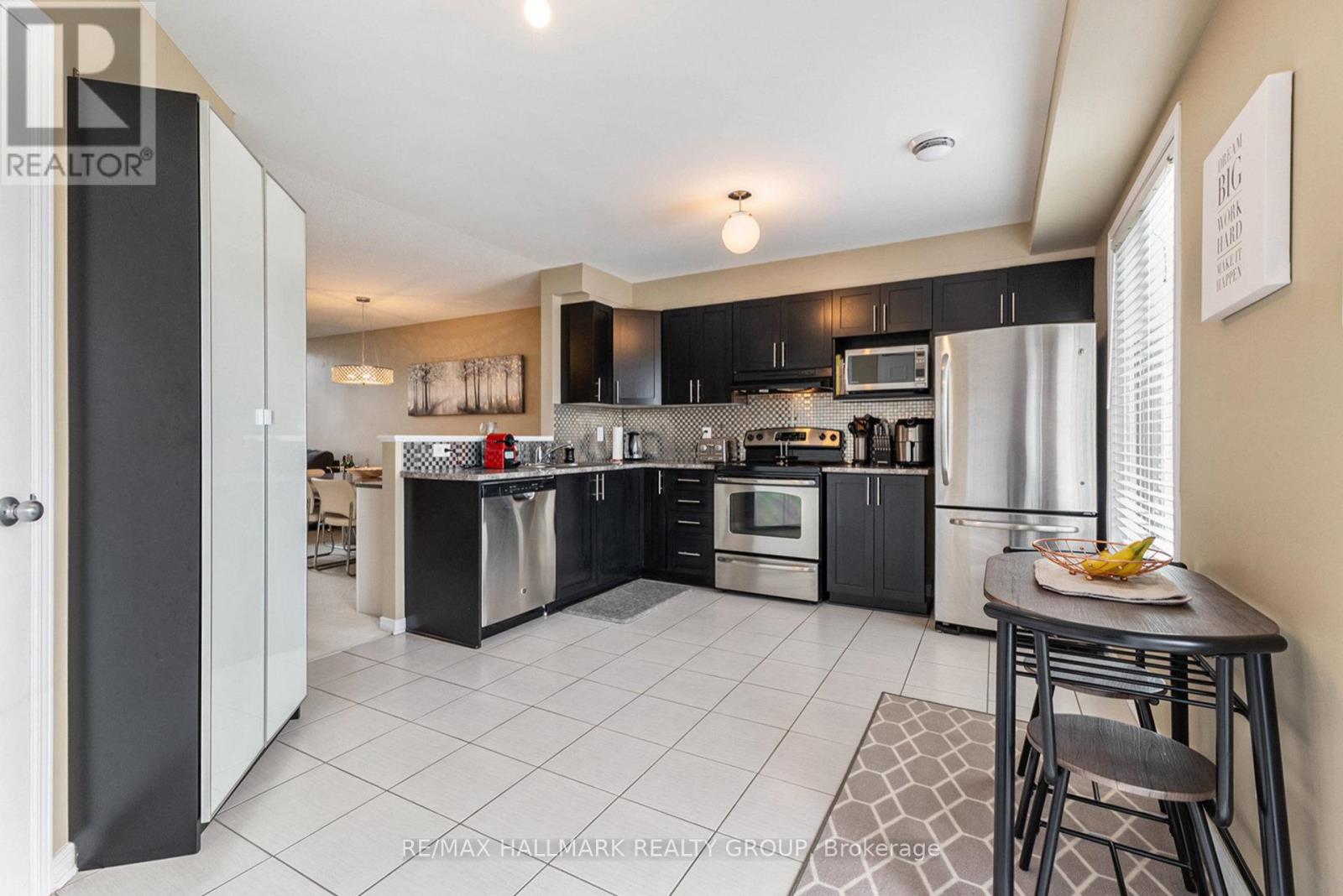 Photo 8 of 327 Galston Private, Ottawa ON
