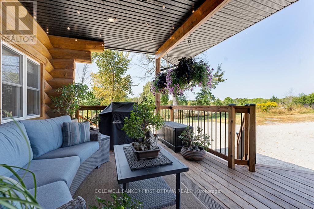 Photo 10 of 473 Ennis Road, Tay Valley ON