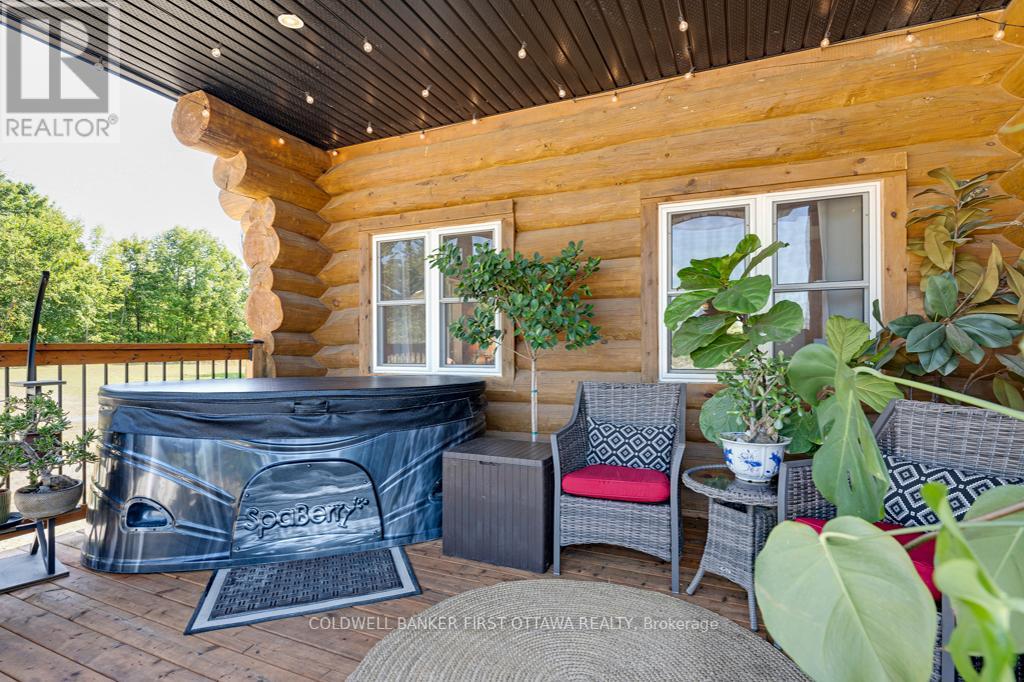 Photo 12 of 473 Ennis Road, Tay Valley ON