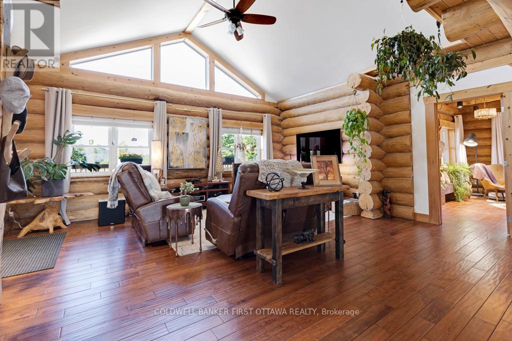 Photo 14 of 473 Ennis Road, Tay Valley ON