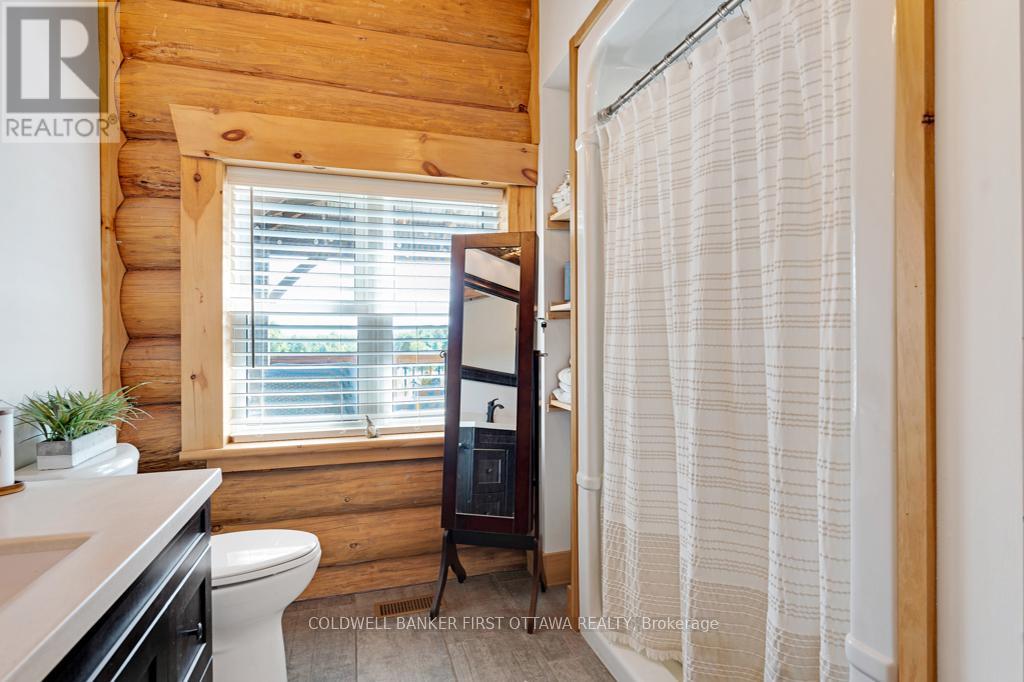 Photo 34 of 473 Ennis Road, Tay Valley ON
