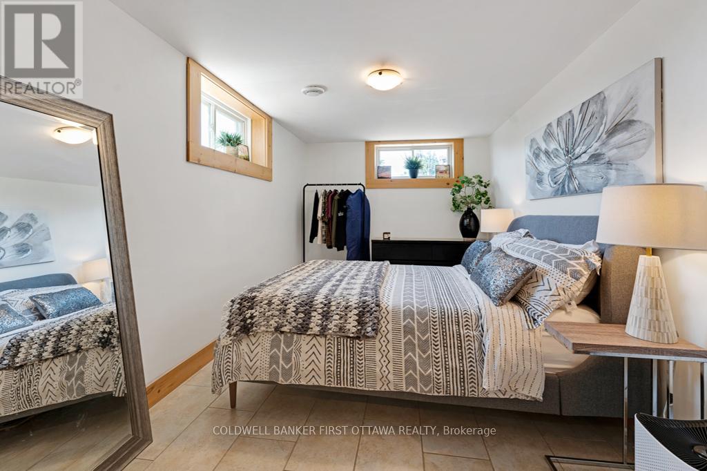 Photo 40 of 473 Ennis Road, Tay Valley ON