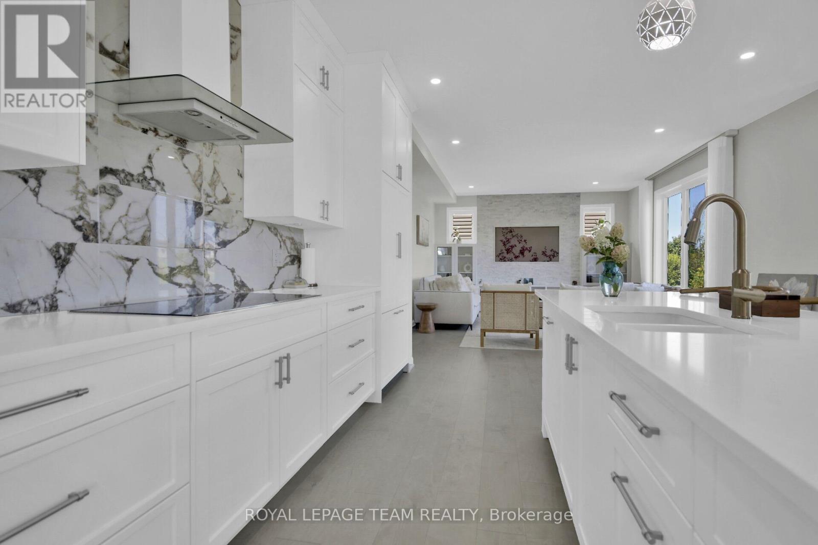 Photo 12 of 737 Coast Circle, Ottawa ON