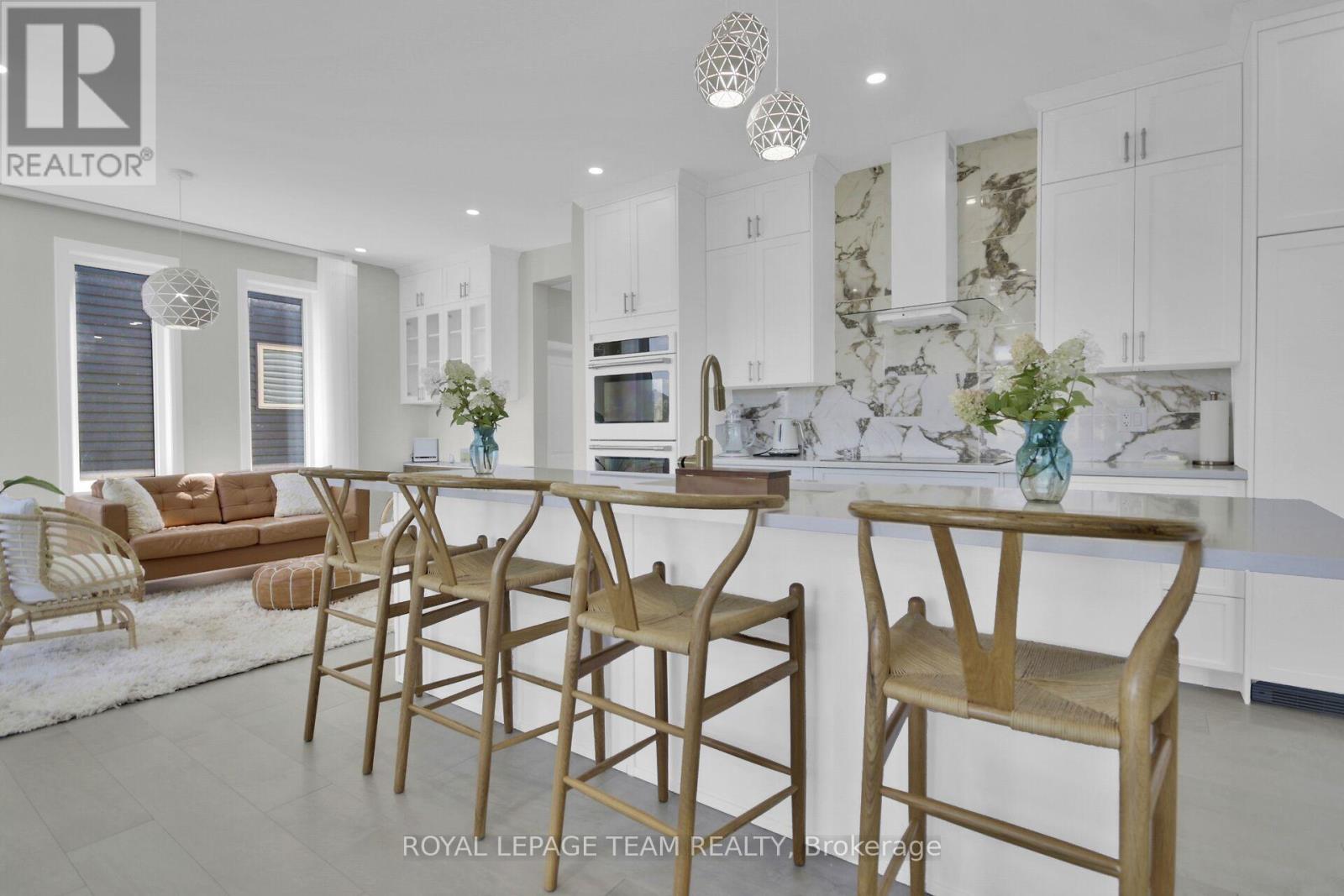 Photo 15 of 737 Coast Circle, Ottawa ON