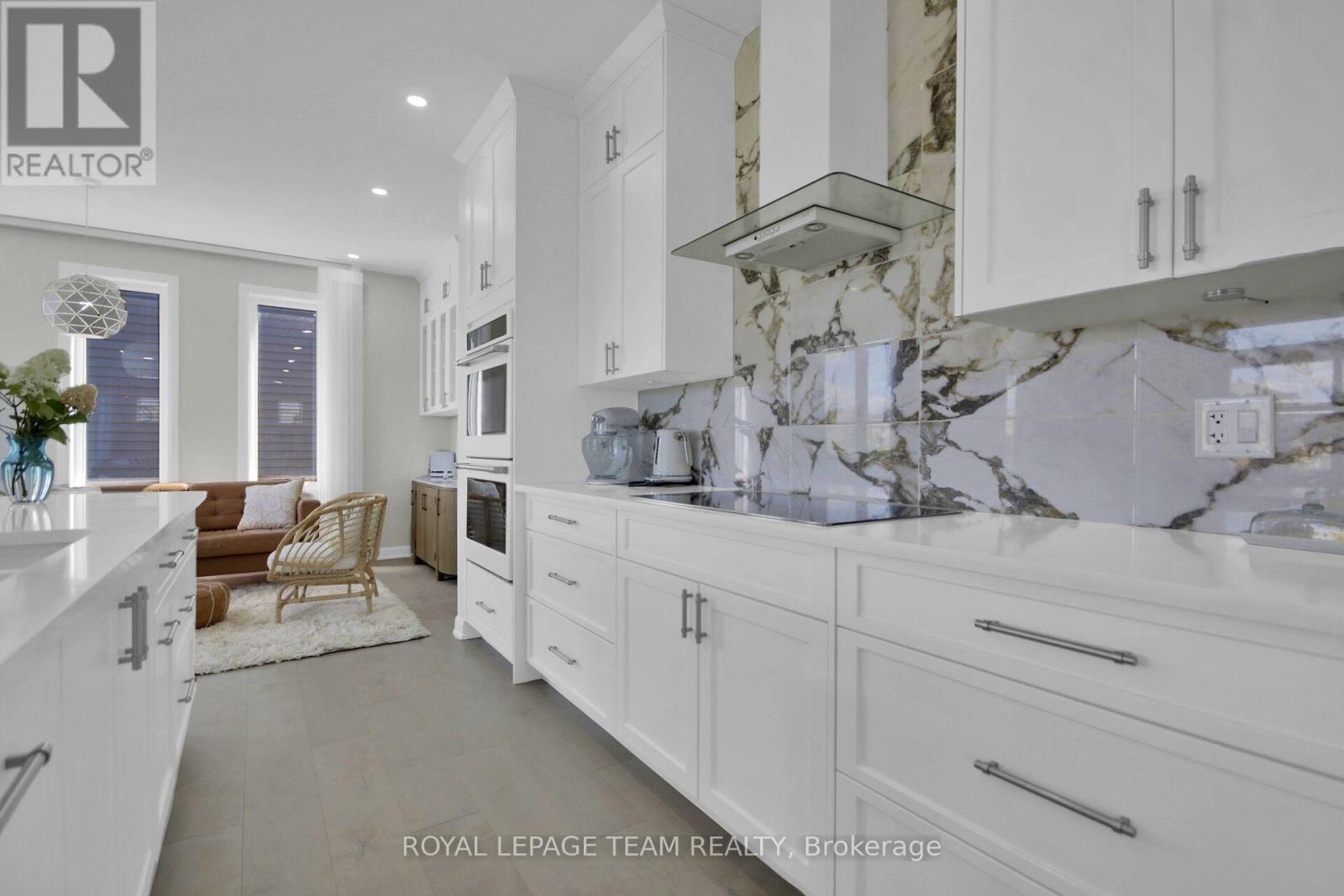 Photo 16 of 737 Coast Circle, Ottawa ON