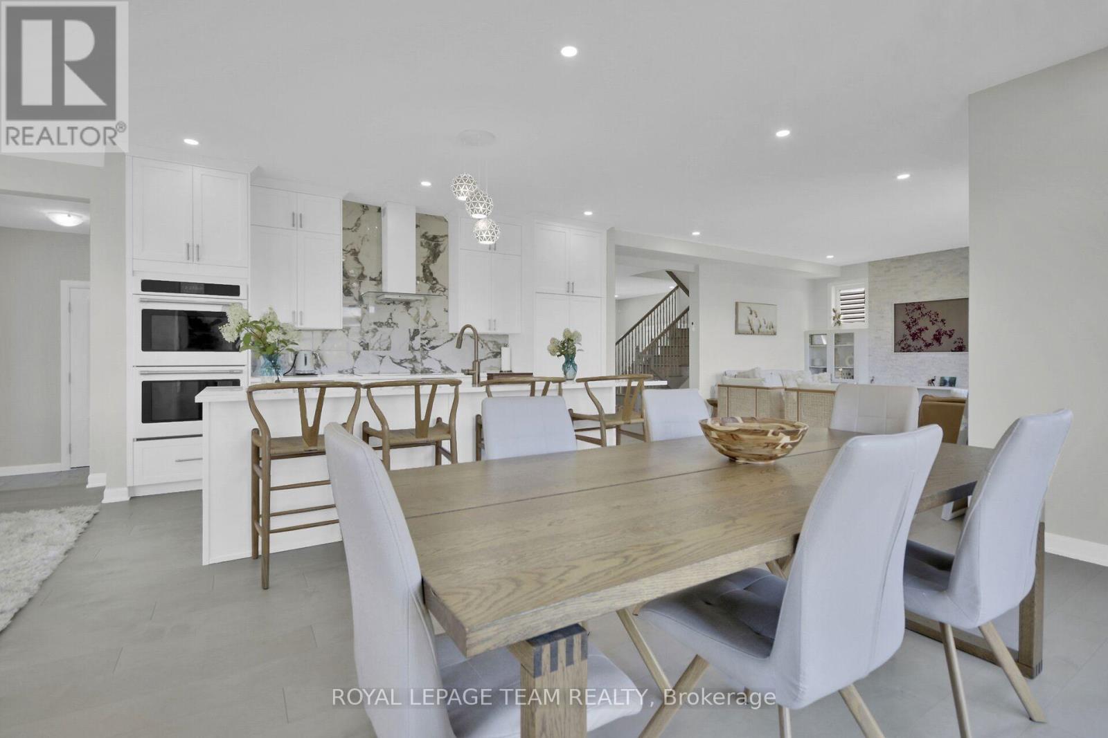 Photo 17 of 737 Coast Circle, Ottawa ON