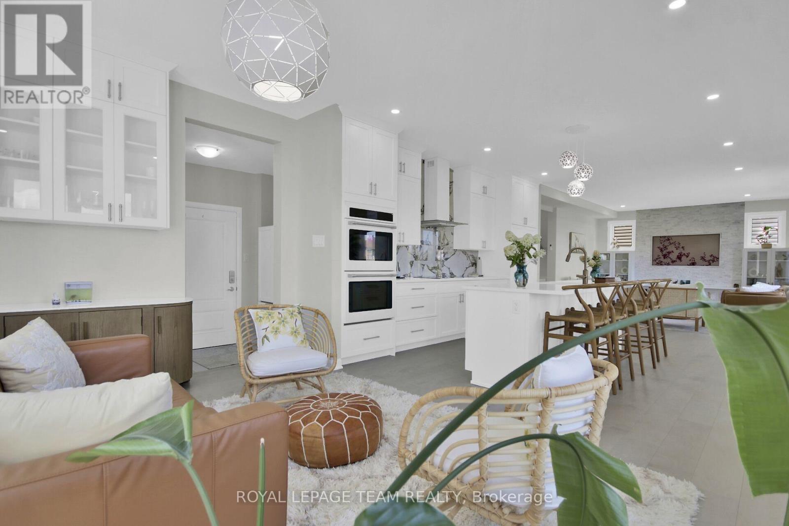Photo 19 of 737 Coast Circle, Ottawa ON