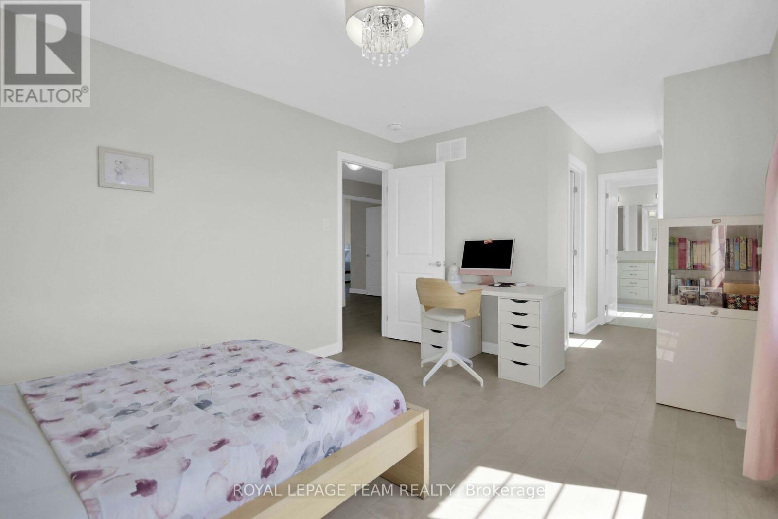 Photo 29 of 737 Coast Circle, Ottawa ON
