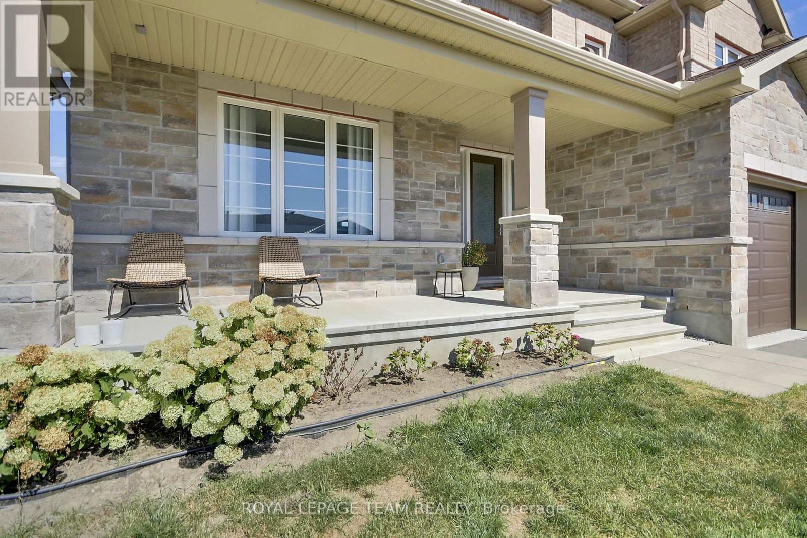 Huge front porch ~ perfect spot for morning coffee