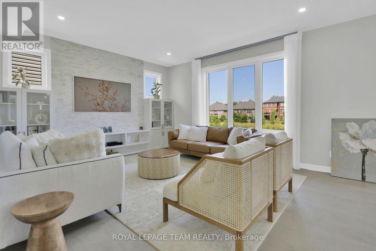 Photo 8 of 737 Coast Circle, Ottawa ON