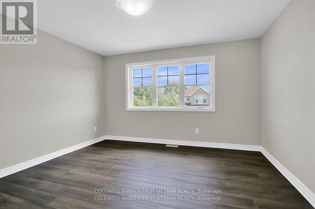 Photo 17 of 620 Sora Way, Ottawa ON