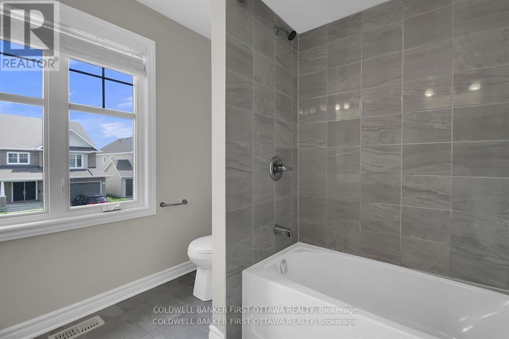 Photo 19 of 620 Sora Way, Ottawa ON