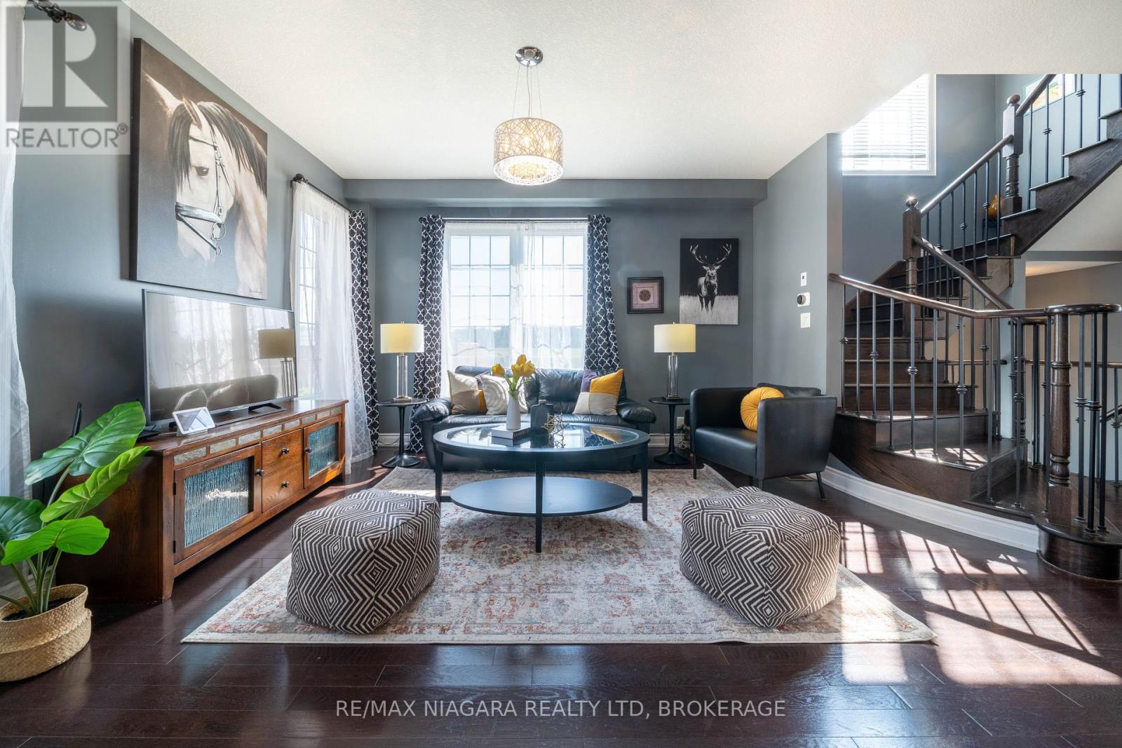 Photo 14 of 8285 Elderberry Drive, Niagara Falls ON