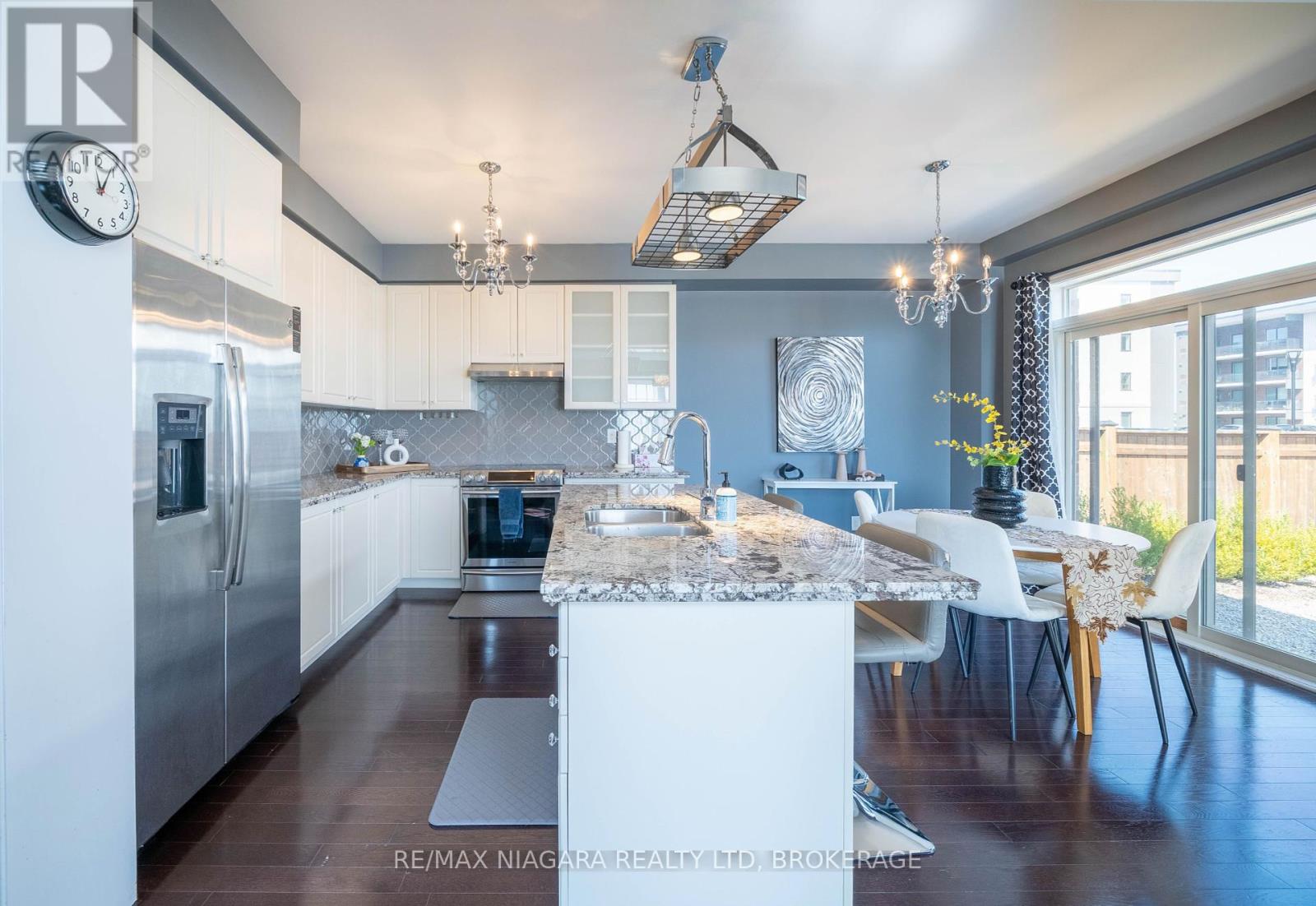 Photo 17 of 8285 Elderberry Drive, Niagara Falls ON