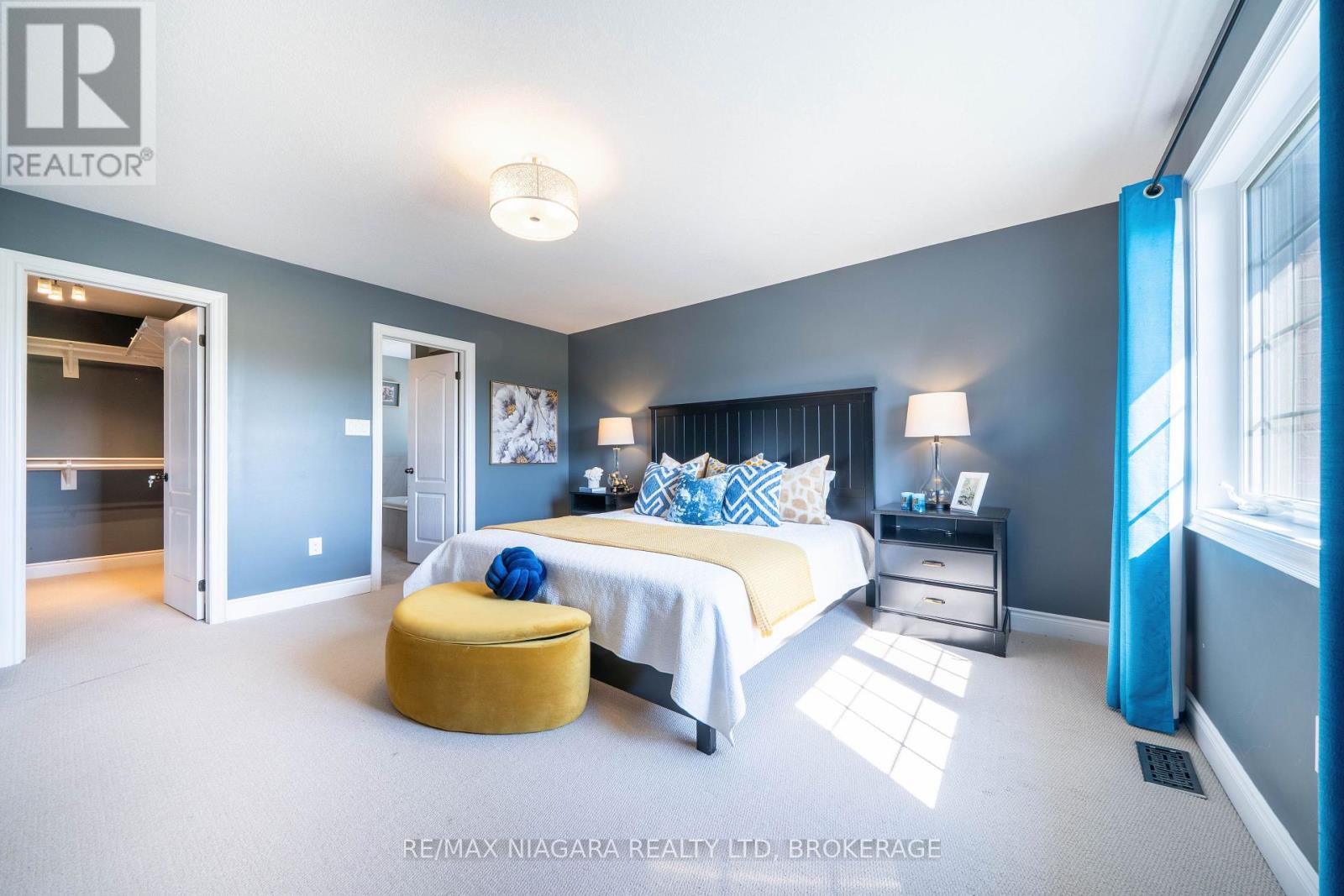 Photo 25 of 8285 Elderberry Drive, Niagara Falls ON