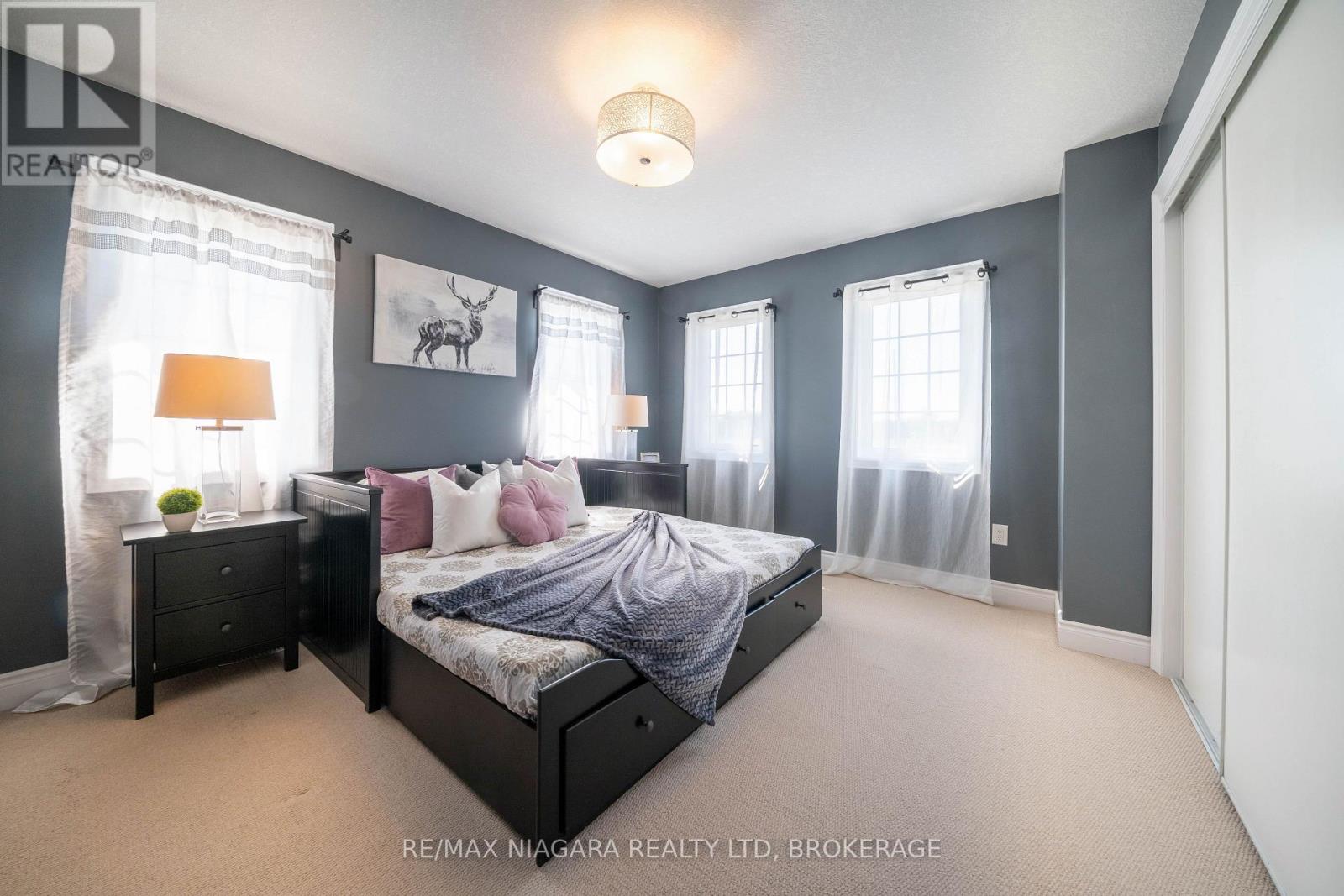 Photo 36 of 8285 Elderberry Drive, Niagara Falls ON