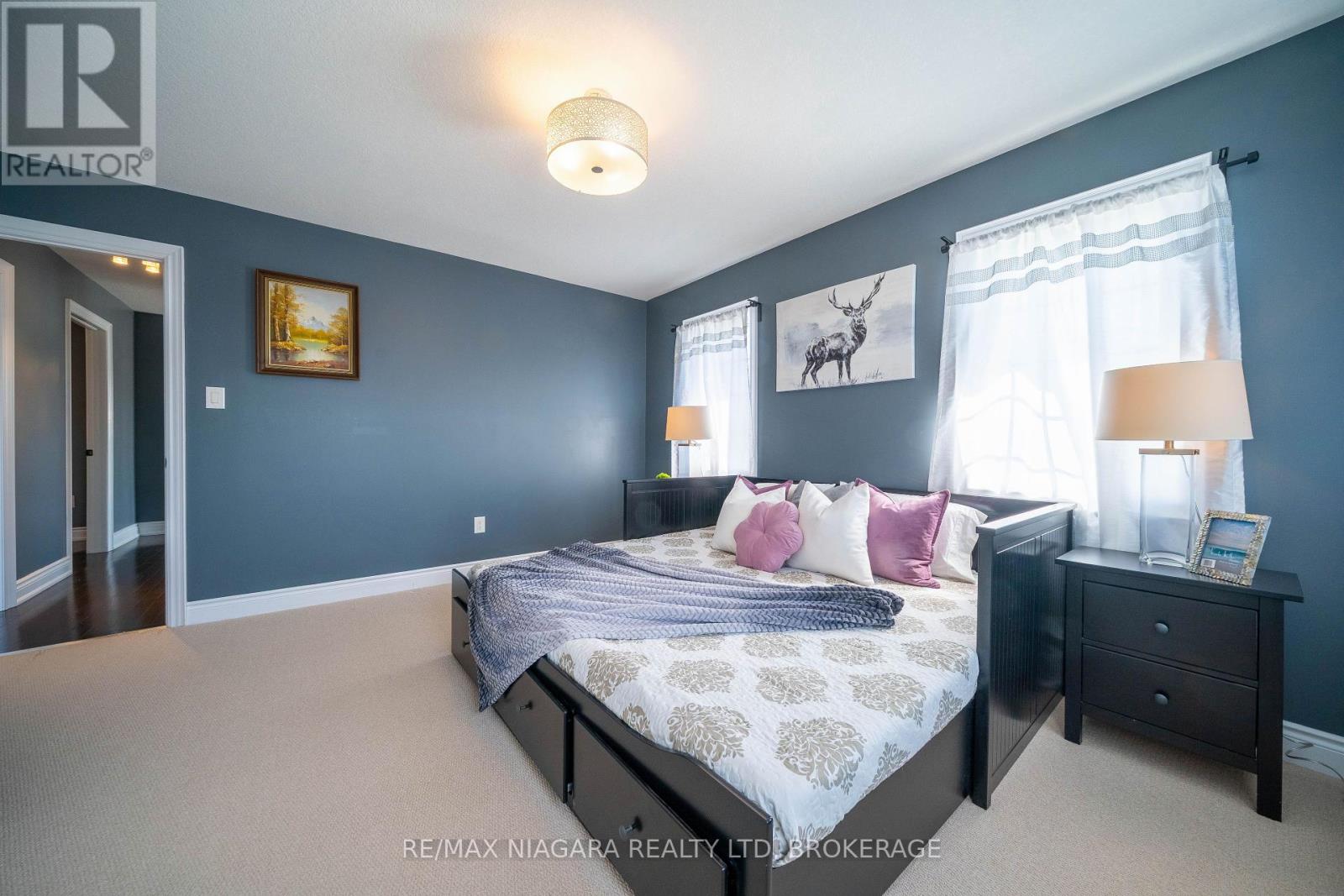 Photo 37 of 8285 Elderberry Drive, Niagara Falls ON