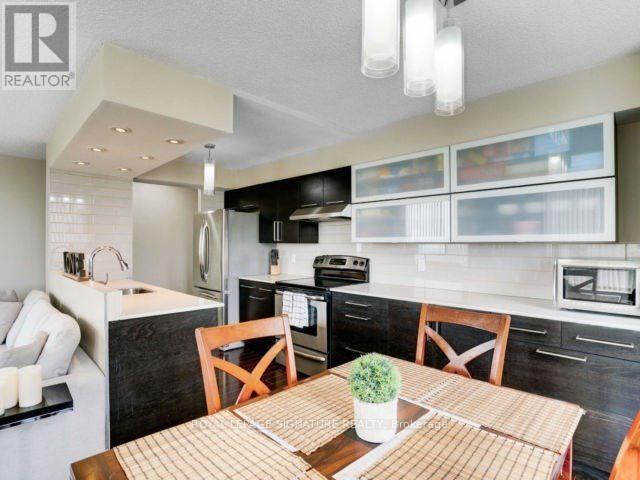 Photo 11 of 811 3 Hickory Tree Road, Toronto ON