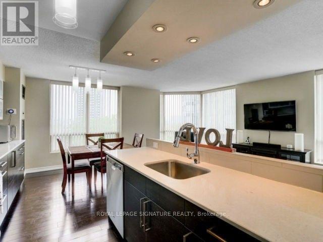 Photo 13 of 811 3 Hickory Tree Road, Toronto ON