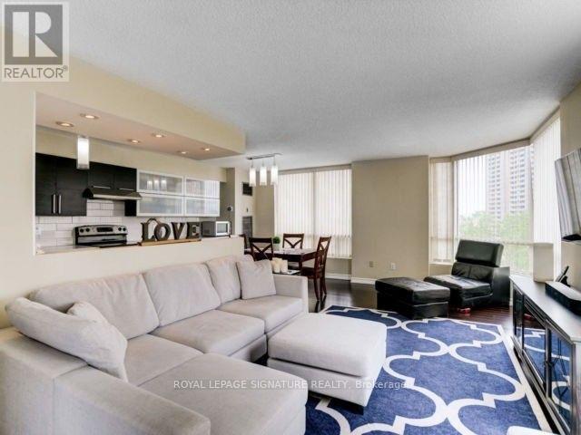 Photo 7 of 811 3 Hickory Tree Road, Toronto ON
