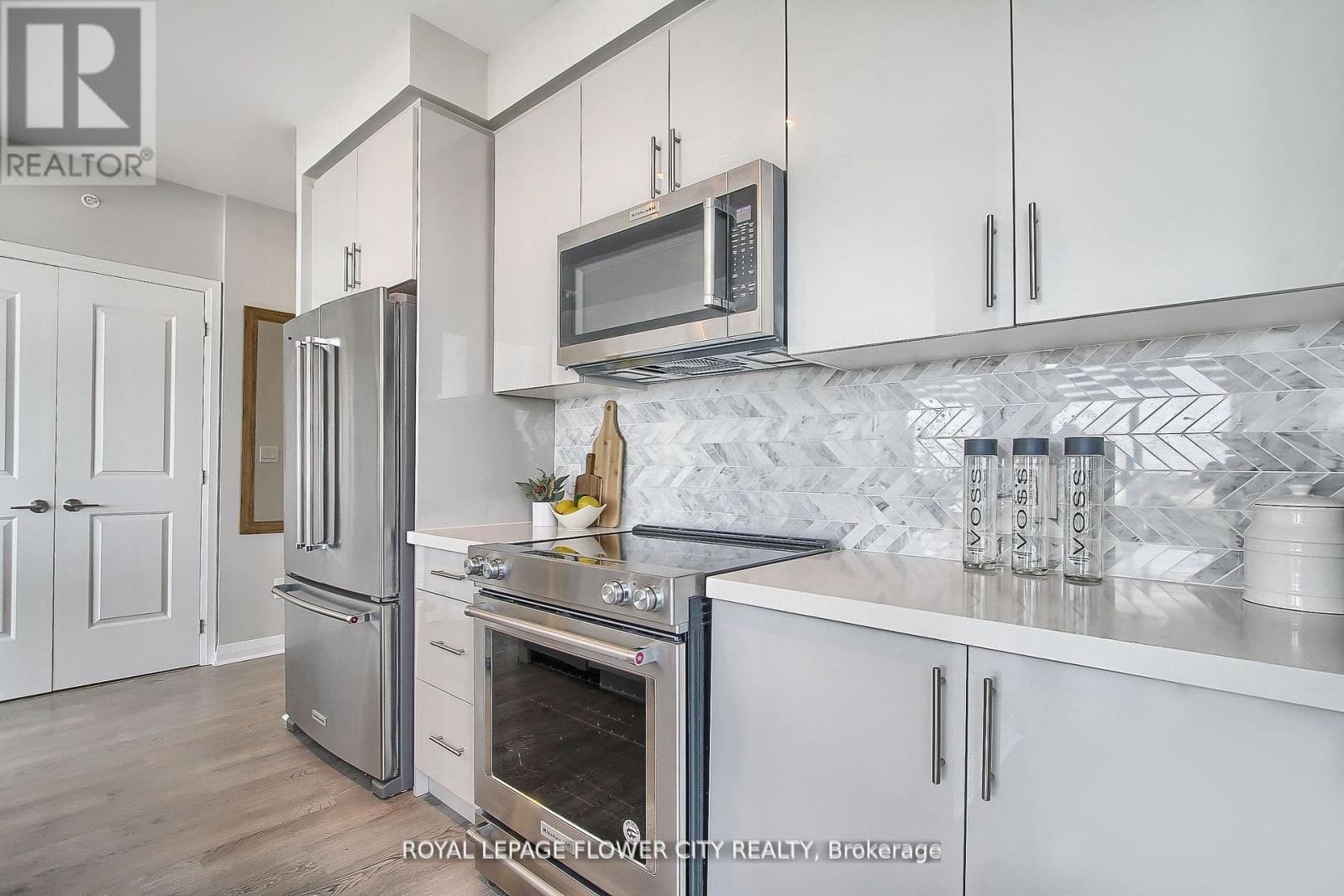 Photo 9 of 2401 5025 Four Springs Avenue S, Mississauga ON
