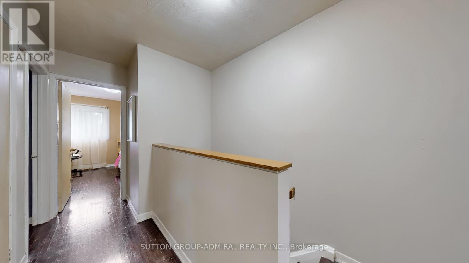 Photo 15 of 812 22 Tandridge Crescent, Toronto ON