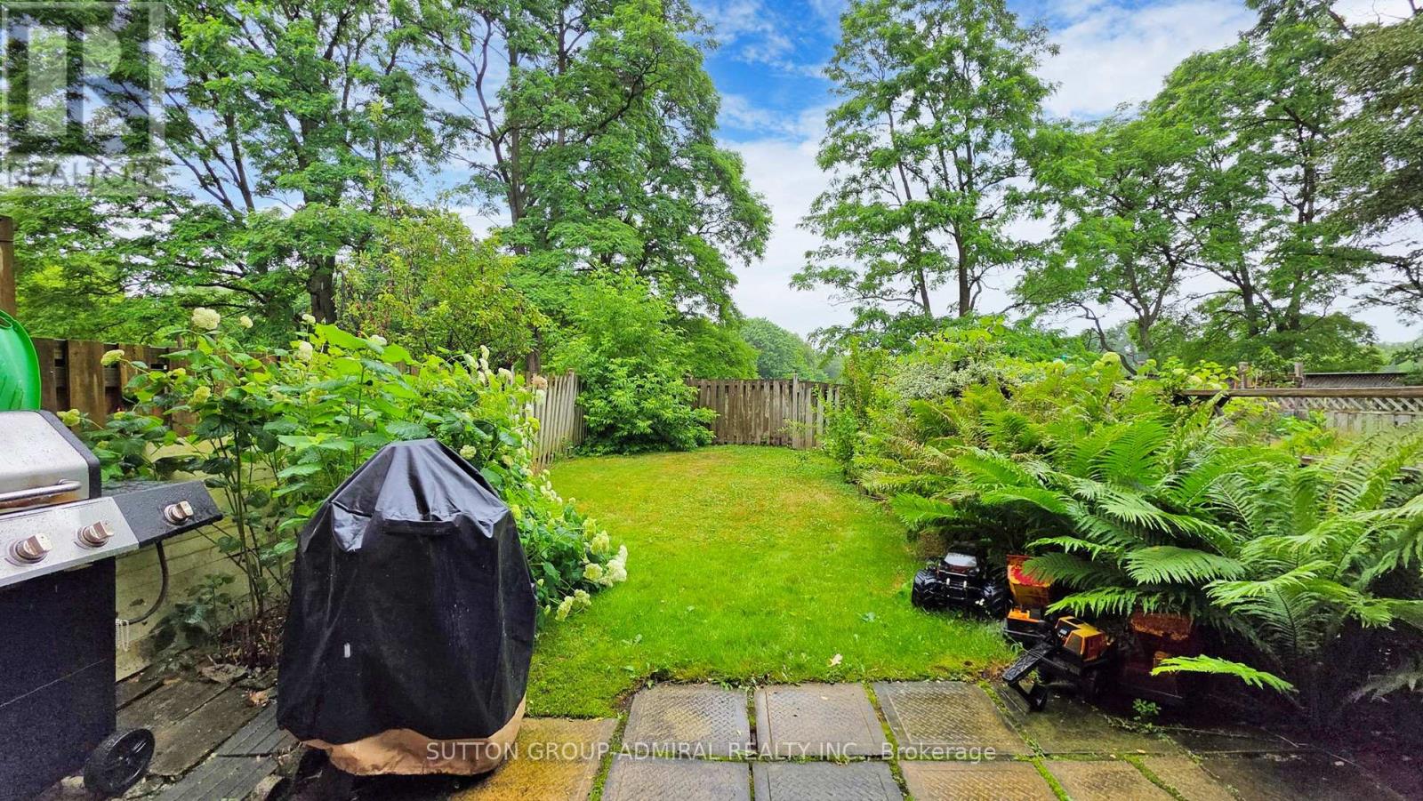 Photo 32 of 812 22 Tandridge Crescent, Toronto ON
